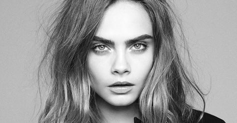 I am marry Cara Delevingne. Which supermodel are you? Micro Pony, Straight Weave Hairstyles, 얼굴 드로잉, Summer Makeup Looks, Square Face Shape, Wig Store, 사진 촬영 포즈, Easy Face Masks, Chinese Hairstyle