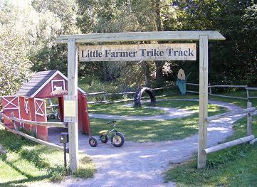 Trike Path, Agritourism Farms, Pumpkin Patch Farm, Trike Scooter, Kids Backyard Playground, Kids Backyard, Backyard Kids Play Area, Diy Playground, Farm Fun