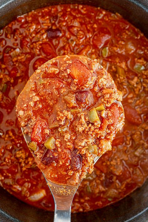 Winerschnizel Chili, Wendys Chili Crockpot, Goldstar Chili Recipe, Chili With A Twist, Wendys Chili Recipe Crockpot Easy, Chili Wendys Recipe, Wendy’s Chili Recipe Crockpot, Chili Recipe Wendys Copycat Recipes, Copycat Runza Chili