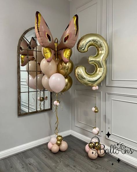 LONDON BALLOONS - ВОЗДУШНЫЕ ШАРЫ ЛОНДОН on Instagram: "🎉✨ Balloon Magic in London! ✨🎉  Inspired by the amazing @confettimyparty We bring you enchanting balloon decor for all your special occasions in London. From birthdays to baby showers, balloon arrangements add a touch of magic and elegance to every celebration. 🎈💫  📍 London Balloons Delivery 24/7!  Make your event unforgettable with our beautiful and high-quality balloons. Contact us today to create the perfect atmosphere for your party!  #LondonBalloons #BalloonDecor #PartyInspiration #EventStyling #BirthdayDecor #BabyShowerDecor #ConfettiInspiration #MagicOfBalloons #EventPlanning #LondonEvents #24HourDelivery #шарикилондон #BespokeBalloons #CelebrationDecor #шарылондон" Balloon Door, Balloon Stands, Balloon Arrangements, Balloon Delivery, Balloon Decor, Gold Balloons, Event Ideas, Event Styling, For Your Party