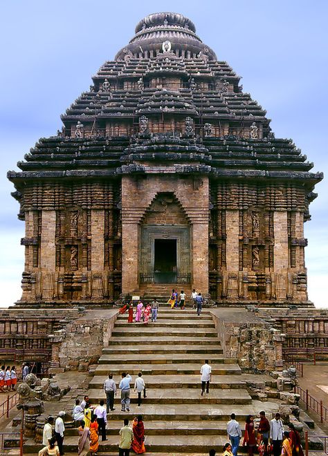 Hindu Cosmos — Konark Sun Temple, Puri district, Odisha, India ... Indian Castle, Mandala Chakra, Sun Temple, Temple India, Indian Temple Architecture, India Architecture, Ancient Indian Architecture, Temple Photography, Amazing India