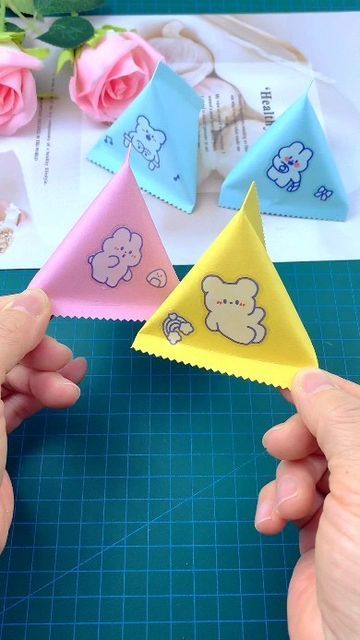 Mystery Box Ideas, Diy Paper Bag, Crafts To Do When Your Bored, Diy Crafts Bookmarks, Origami Bag, Sensory Crafts, Paper Toys Template, Paper Craft Ideas, Pinterest Diy Crafts