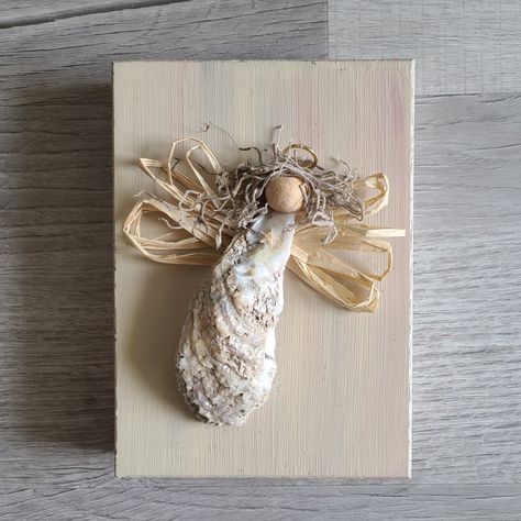 Beach shell crafts