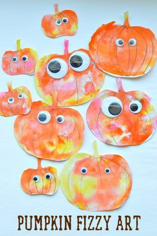 Fall Art Activities For Kids, Fall Art Activities, Pumpkins Preschool, Halloween Infantil, Pumpkin Activities, October Crafts, Labu Halloween, Happy Pumpkin, Halloween Preschool