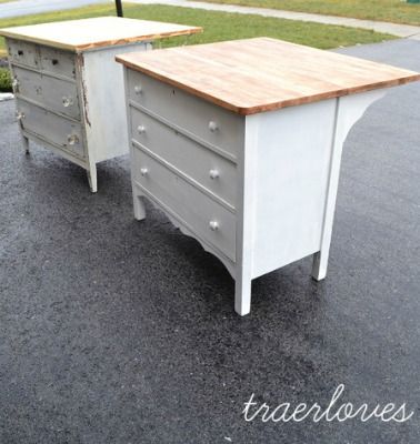 Upcycle Kitchen, Small Kitchen Island Ideas, Unique Kitchen Design, Kitchen Island On Wheels, Diy Apron, Kitchen Design Diy, Small Dresser, Small Kitchen Island, Apartment Decoration