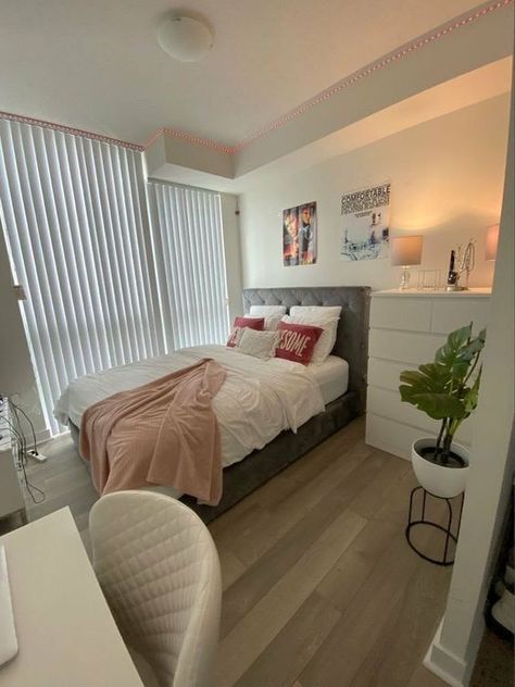 #follow #bedroomdecor #bedroom #home #homedecorideas #homedecor #lifestyle #blogging #blog #blogger Cute Bedroom Ideas Simple, Aesthetic Bedroom Inspo Minimalist, Aesthetic Bedroom With Tv, Simple Teen Bedroom, Room Decor Bedroom Minimalist, Room Ideas Simple, Cuartos Aesthetic, Home Decor Ideas Kitchen, Home Decor Apartment