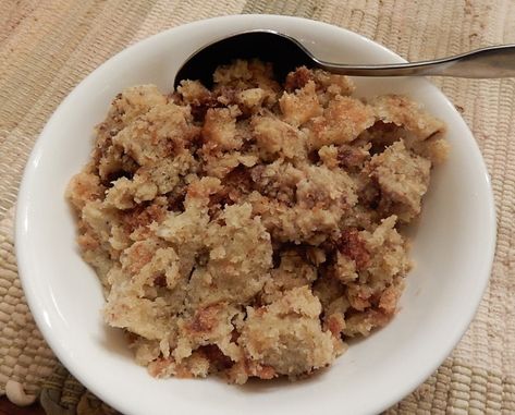 Hundred-year-old Recipe for Bread Stuffing – A Hundred Years Ago Betty Crocker Stuffing Recipe, Old Fashioned Dressing Recipe, Old Fashion Dressing Recipe, Old Fashioned Dressing, Old Fashioned Stuffing, 12 Pound Turkey, Betty Crocker Cookbook, Recipe For Bread, Sage Stuffing