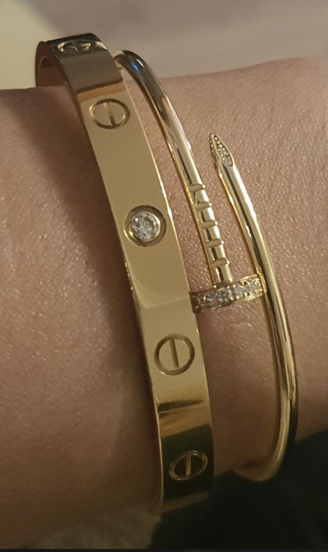 Gold Jewelry Cartier, Cartier Love Bracelet Diamond, Cartier Diamond Bracelet, Nail Diamond, Jewelry Cartier, Dope Jewelry Accessories, Fancy Jewelry Necklace, Expensive Jewelry Luxury, Cartier Bracelet