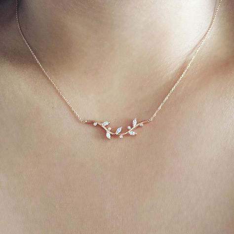 Girlfriend Necklace Gift, Dainty Jewelry Necklace, Feminine Necklace, Branch Necklace, Floral Branch, Floral Jewelry, Dainty Gold Necklace, Gifts Fo, Leaf Jewelry