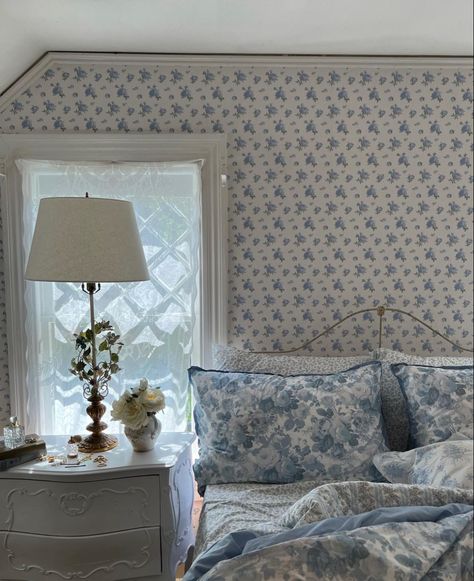 Coastal Grand Daughter Bedroom, Coastal Grand Daughter Room, Coastal Granddaughter Wall Decor, Farmhouse Room Bedrooms, Loveshackfancy Aesthetic Bedroom, Blue Girly Room, Coastal Grand Daughter Aesthetic, Blue Floral Bedroom, Blue Aesthetic Bedroom