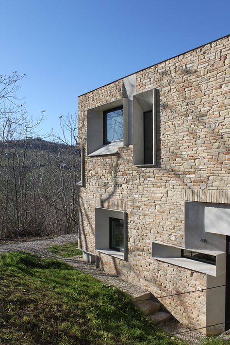 barilari architetti builds stone picture house with concrete frames Rustic Italian Villa, Stone Facade, Stone Architecture, House Exterior Design, Organic Architecture, Stone Cottage, Container House Design, Exterior Stone, Salou