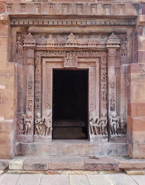 Entrance to the inside of the Dashavatara Temple, Deogarh, India, 6th century (photo: Ismoon, CC BY-SA 4.0). Watch a video of the doorway Deogarh Temple, Indian Arch, Hindu Architecture, Temple Entrance, Creator Of The Universe, Temple Architecture, Temple Art, Divine Nature, Indian Temple