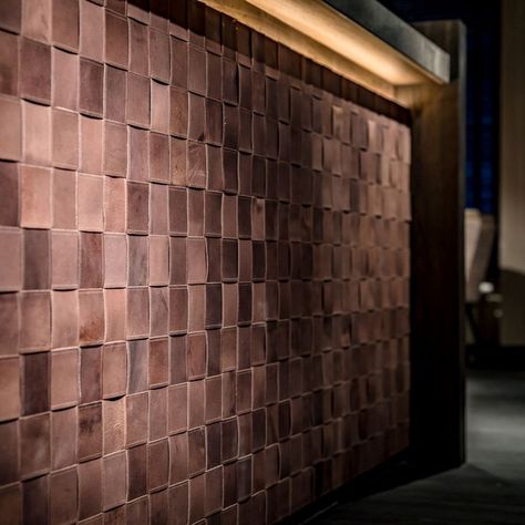 Leather bar, wall inspiration, leather wall finish, luxury leather Leather Panels Wall, Leather Wall Design, Leather Accent Wall, Commercial Accent Wall, Texas Ranch Interior, Fabric Wall Panelling, Leather Architecture, Feature Wall Interior Design, Marshmallow Toast