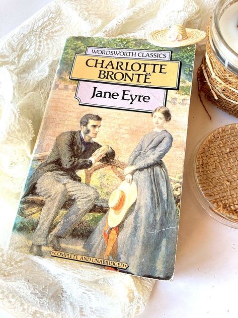 Used book, paperback, 1997, Wordsworth Classics Only one available Wordsworth Classics, Charlotte Bronte Jane Eyre, William Wordsworth, Charlotte Bronte, Jane Eyre, Literary Fiction, Used Books, Books To Read, Book Cover