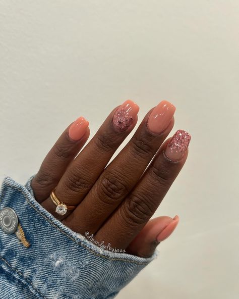 This beautiful coral shade is perfect for the beach! 🪸🏖️ @unt.global unt ready for take off peel base @gigiscustomdips dip liquids @gigiscustomdips here comes the sun @tuevo glitter ———— #dippowder #nails #dippowdernails #nailsofinstagram #dipnails #nailart #u #manicure #modelones #nailsoftheday #dippingpowdernails #dippingpowder #glitternails #naildesigns #pedicure #gelnails #dip #diynails #nailsnailsnails #nailtech #instanails #naturalnails #nailsart #nailsaddict #beauty #gigiscustomdips... Dipping Powder Nails Design, Sns Dipping Powder Nails, Dipping Powder Nails, Here Comes The Sun, Dip Powder Nails, Dipped Nails, Dip Powder, Powder Nails, Here Comes