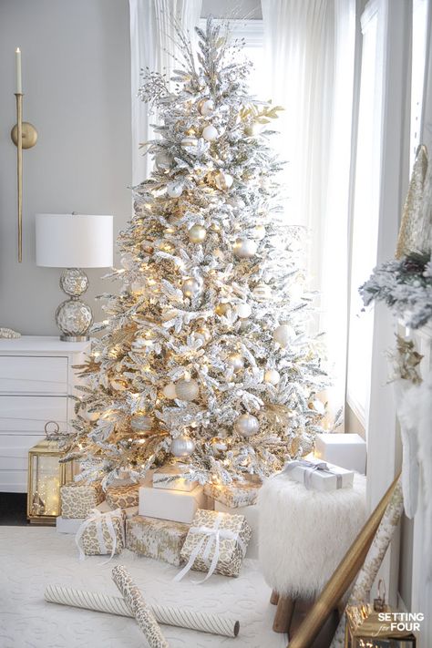 The Best Tips for Planning Your Holiday Decor! How to plan and choose your holiday theme and colors now! #christmas #planning #holiday #decorations #ideas #colors #theme #white #gold #tree #flocked #glam White Flocked Christmas Tree, Glam Christmas Tree, Flocked Christmas Tree, Silver Christmas Decorations, Flocked Christmas Trees Decorated, Elegant Christmas Trees, A White Christmas, Christmas Tree Inspiration, White Christmas Trees