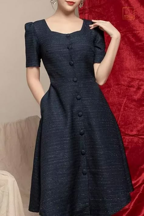 Moda Anti-idade: 14 looks para eventos sociais Dress Patern, Simple Frock Design, Simple Frocks, Frock Fashion, Frock Patterns, Frock Design, Chiffon Maxi, Designs For Dresses, Tweed Fabric