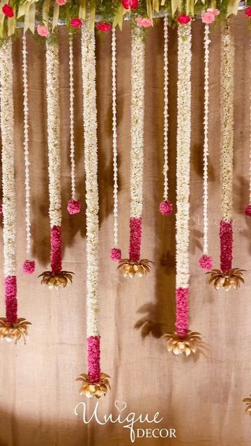 Wall Decoration Ideas For Festival, Home Decor Ideas With Flowers, Diwali Floral Decorations, Home Decor For Pooja, Background Flower Decoration For Pooja, Floral Hanging Decor, Latest Ganpati Decoration Ideas, Home Decor For Wedding Indian, Indian House Warming Decoration