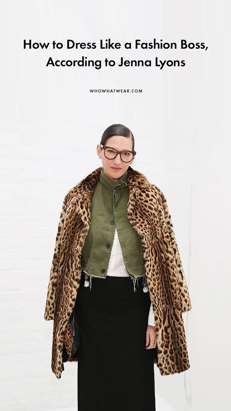 How to do power dressing like Jenna Lyons Jenna Lyons Street Style, Jenna Lyons 2023, Work Style 2023, Fall Street Style Outfits, Jennifer Lyons Style, Jenna Lyons Style Outfits, Jena Lyons Style, Jcrew Style Inspiration 2023, Urban Outfit Ideas