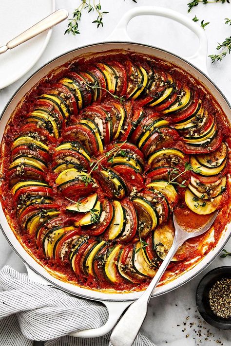 Ratatouille Thanksgiving Ratatouille, Ratatouille Recipe No Eggplant, Vegetarian Dishes Dinner Healthy, Root Vegetable Ratatouille, Veg Italian Recipes Dinners, Main Dish Vegetable Recipes, Italian Summer Dishes, Dinner Ideas For Group, Christmas Dinner Ideas Vegetarian