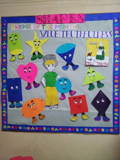 Shapes bulletin board .......for kids..😗 Shapes Board Preschool, Shapes Bulletin Board Ideas Preschool, Shapes Theme Board Preschool, Shapes Bulletin Board Ideas, School Bulliten Board Ideas, Bulliten Board Design, Class Board, Math Bulletin Boards, Shape Activities