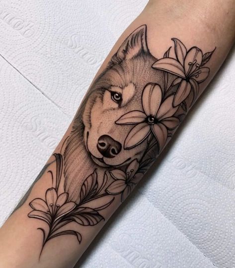 60 fotos tatuagem no antebraço de diversos estilos para te inspirar - Foto 84 Unique Animal Tattoos, Cute Owl Tattoo, Graffiti Tattoo, White Ink Tattoo, Clever Tattoos, E Tattoo, Tattoo Feminina, Wolf Tattoos, Owl Tattoo