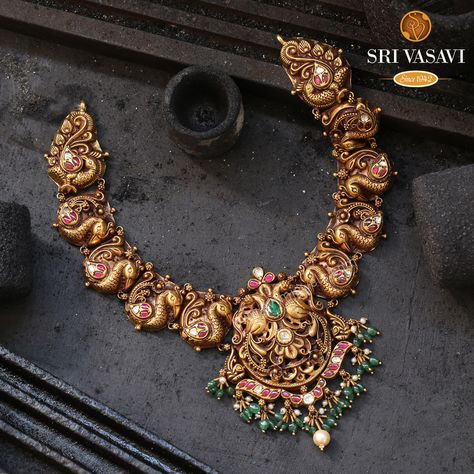 Nakshi Peacock Necklace, Antique Kundan Necklace, Bridal Antique Gold Jewellery, Peacock Necklace Designs, Gold And Stone Necklace, Peacock Necklace Indian Gold, Antique Gold Necklace Set, Neckpiece Jewelry Gold, Chokar Design Jewelry In Gold Latest