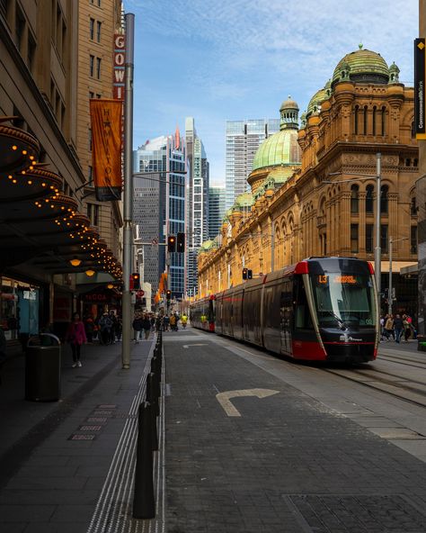 📷 Saturday afternoon in the Sydney CBD📍Sydney, New South Wales, Australia 📸 Nikon ZF and Nikkor 35mm f/1.8 lens. . #photography #australia #sydney #sydneyphotography #australianphotographer #sydney #chasethelight #light #nikoncreators #mynikonlife #nikonzf Sydney Australia Aesthetic Night, Sydney Aesthetic City, Sydney Australia Aesthetic, Sydney Australia Photography, Sydney Aesthetic, Sydney Lifestyle, Sydney Architecture, Travel Sydney, Australia Life