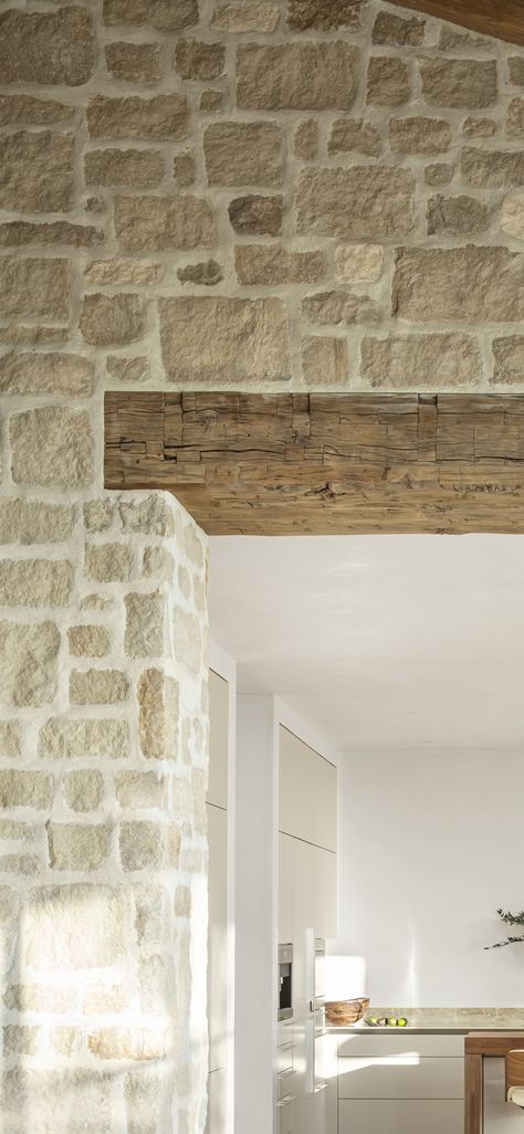 Wood Beam Opening, Vaulted Ceiling Kitchen With Beams, Faux Beams Bathroom, Wooden Beam Living Room, Faux Timber Beams, Reclaimed Wood Interior Design, Wooden Arches In Homes, Bedrooms With Beams, Beams In Kitchen Ceiling