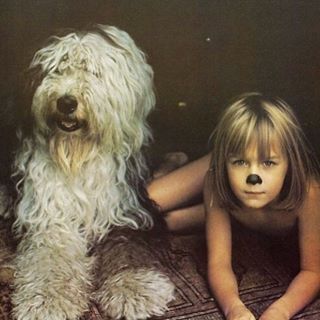 Heather McCartney with sheepdog Martha, 1971 📷 Linda McCartney Linda Mccartney Photography, Heather Mccartney, Martha My Dear, Linda Eastman, Mary Mccartney, Don Pedro, Paul And Linda Mccartney, Beatles Pictures, Linda Mccartney