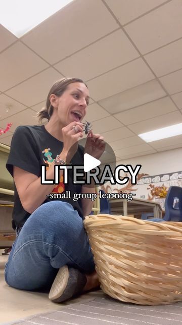 Cindy Dumevski | Kinder teacher 🇨🇦 on Instagram: "📌 Literacy Centre -small group instructions  This was a fan favourite! A bin of mystery objects, whiteboards, markers, and fun with an educator made this a winning activity! They loved counting out the sounds in each word and then identifying the corresponding letters.   Note: There are lots of ways to stretch out the sounds we hear in words. Stretching it out the way I did in the video is just our way to do it. I am honestly still learning like so many of you, so try things out and see what works best for you. We collected a basket of random objects. Each item was a simple decidable word for our students to sound out and write.   We modified this activity for our learners.  *Learners that need more letter/sound practise, had to pick out Letter Sound Activities, Sounding Out Words, Random Objects, Phonemic Awareness Activities, Blending Sounds, Letter Sound, Small Group Activities, Beginning Sound, Small Group Instruction