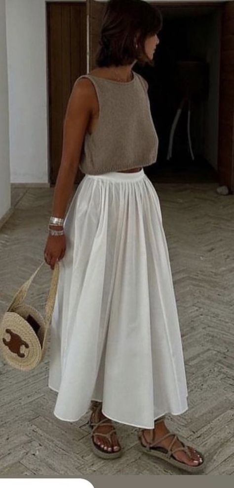 Italy Outfit Ideas, Spain Outfit, Italian Summer Outfits, European Summer Outfits, Honeymoon Outfits, Fits Aesthetic, Europe Outfits, Italy Outfits, Summer Capsule Wardrobe