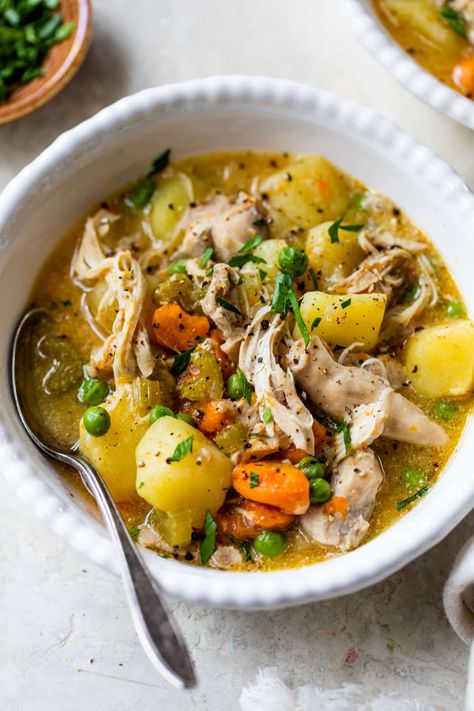 Stew Slow Cooker, Creamy Chicken Stew, Slow Cooker Chicken Stew, Food Platter, Easy Slow Cooker Chicken, Stew Chicken Recipe, Ladies Luncheon, Savoury Recipes, Makanan Diet