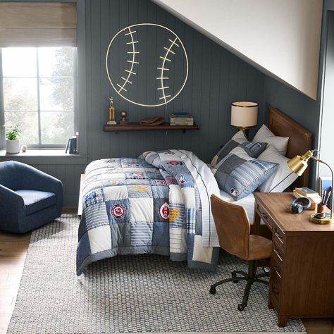 Teenage boy room