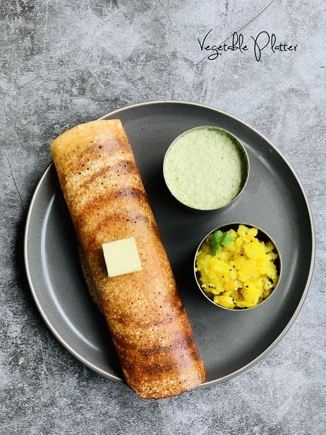 Mysore Masala Dosa, Potato Masala, Masala Dosa Recipe, Indian Food Photography, Masala Dosa, Fermented Rice, Vegetable Platter, Dosa Recipe, Food Menu Design