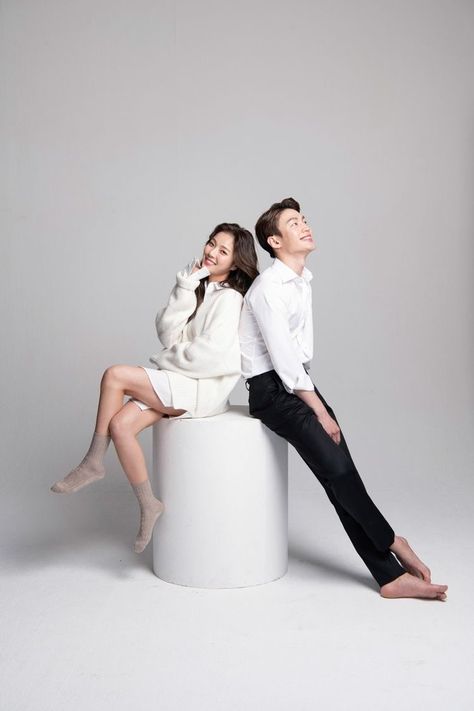 Engagement Studio Photo, Korean Prewedding Photography, Prenuptial Photoshoot, Studio Photoshoot Ideas, Korean Couple Photoshoot, Korean Wedding Photography, Pre Wedding Photoshoot Outfit, Wedding Photo Studio, Wedding Photoshoot Props