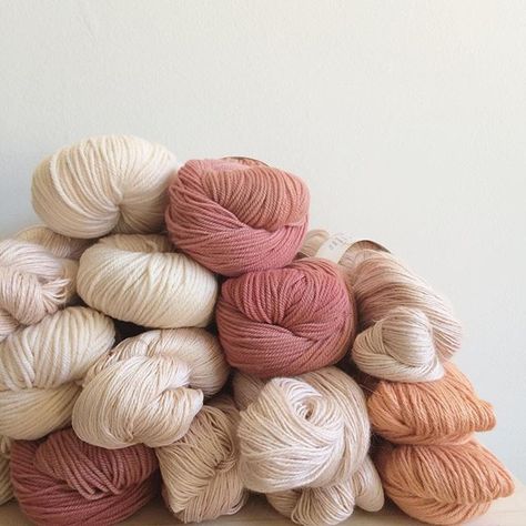 colors Mohair Knit, Yarn Inspiration, Color Crush, Color Inspo, Color Stories, Color Textures, Pretty Colours, Yarn Colors, Knitting Yarn