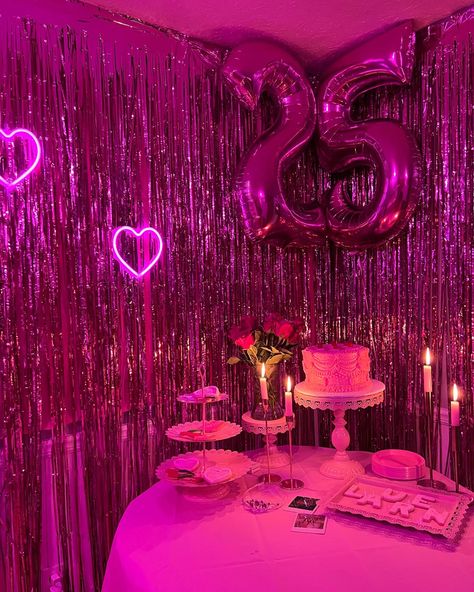 Metalic Pink Birthday Party, Pink Y2k Party Decorations, 25th Party Decorations, Pink Party Wall Decor, Pink Sixteen Party, Pink Birthday Party Women, 25th Pink Birthday Ideas, Pink 21st Birthday Ideas Outside, Hot Pink Barbie Birthday Party