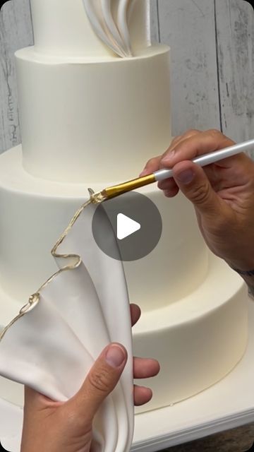 Palermo Bakery on Instagram: "🎂 At Palermo Bakery, we turn your cake dreams into reality! Whether it’s a wedding, birthday, or any special occasion, our expert team crafts the perfect cake to make your event unforgettable.  Tell us your vision, and we’ll bake it into a masterpiece! 🍰✨  #PalermoBakery #DreamCake #CustomCakes #CakeArtistry #CelebrationCakes #WeddingCakes #cakegoals" Large Birthday Cake Ideas, Wedding Cake With Rhinestones, Ferrero Rocher Wedding Cake, Nutmeg Cake Design, African Wedding Cake Designs, 70th Birthday Cake For Women 2 Tier, 65th Anniversary Cake, Two Layer Cake Birthdays, Wedding Cake Tutorial Videos