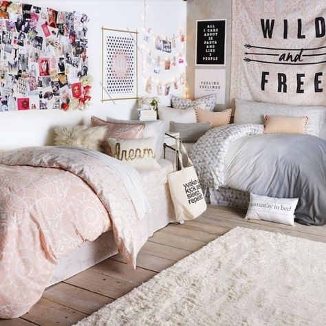 Create peace and style in your kids' shared bedrooms using these seven decor tips. Teen Bedroom Makeover, Teenage Room, Shared Bedroom, Teen Girl Bedroom, College Dorm Rooms, Bedroom Designs, Teen Room