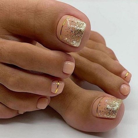 Top pedicure ideas for spring, summer, fall, and winter to try out. Browse these pedicure ideas and pedicure colors now! French Toe Nails, Pedicure Designs Toenails, Gel Toe Nails, Nails Pretty, Acrylic Toe Nails, Acrylic Toes, Toe Nail Color, Pretty Toe Nails, Cute Toe Nails