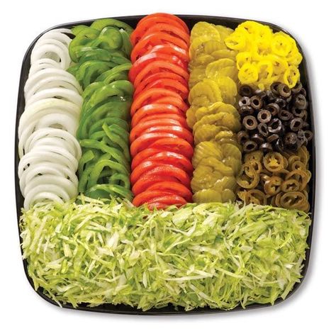 Great for hamburger set up                                                                                                                                                                                 More Backyard Party Food, Backyard Bbq Party, Decorações Com Comidas, Sandwich Bar, Party Food Buffet, Summer Cookouts, Cookout Food, Burger Bar, Party Platters