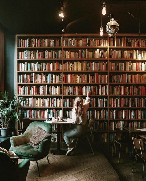 Bookshop Café, Bookstore Design, Book Restaurant, Library Cafe, Stand Feria, Bookstore Cafe, Coffee Book, Cozy Coffee Shop, Ghent Belgium