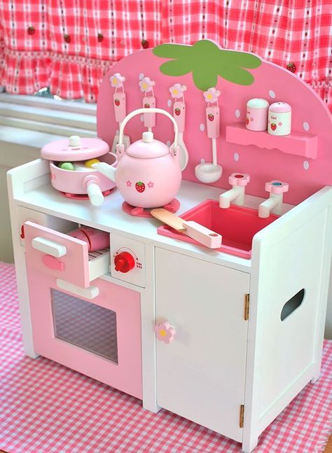 Strawberry play kitchen!! Kids Wooden Kitchen, Kitchen Playsets, Strawberry Kitchen, Toy Kitchen Set, Wooden Play Kitchen, Play Kitchens, Kids Play Kitchen, Toy Kitchen, Cute Room Decor