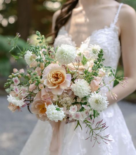 Moab Rose, Apricot Wedding, Peach Bouquet, The Redwoods, Wedding Bridal Bouquets, Wedding Mood Board, Wedding Mood, Flower Bouquet Wedding, Fun Summer