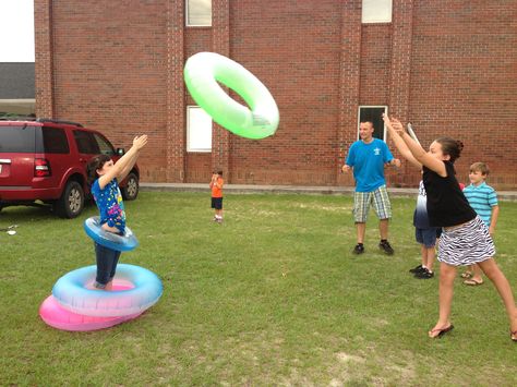 this could be a really fun camp game! human ring toss Fun Games To Play At A Pep Rally, Ag Olympics Games, Pep Assembly Games, Ag Olympics, Fun Camp Games, Beach Olympics, Assembly Games, Family Olympics, Vbs Games