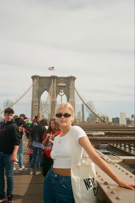 Nyc, NYC, New York, Central Park, Film, Film photo, aesthetic, Kodak film, Brooklyn Bridge, NYC aesthetic, blonde girl Celebs In New York, American Dream Mall Outfit, New York Instagram Pictures Aesthetic, Nyc In Summer Aesthetic, Summit 1 Nyc, New York Outfits Ideas, City Photo Inspiration, New York May Outfits Nyc, New York Aesthetic Central Park