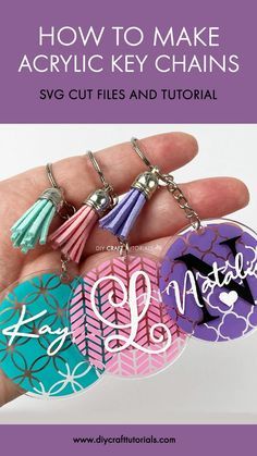 Epoxy Key Chains Diy, Acrylic Keyrings Cricut, How To Make Cricut Keychains Diy Acrylic, Uv Resin Acrylic Keychain Diy, Key Chains Acrylic, Key Chains With Cricut, Key Chains Cricut, Acrylic Keychain Ideas Cricut, Vinyl Acrylic Keychains Diy