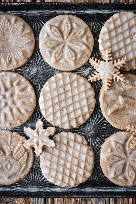 Soft gingerbread cookies pressed with cookie stamps and glazed with vanilla icing. These pretty stamped gingerbread cookies are the perfect thing to bake for Christmas. Stamp Cookies Recipe, Icing For Gingerbread Cookies, Sugar Cookie Glaze, Thing To Bake, Cookies 2023, Gingerbread Icing, Icing Glaze, Soft Gingerbread, Cookie Glaze