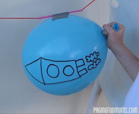 Balloon Rocket…an easy & FUN Science Experiment for Kids Balloon Games For Kids, Vetenskapliga Experiment, Balloon Rocket, Space Activities For Kids, Space Preschool, Science Experiment For Kids, Experiment For Kids, Space Kids, Stem Crafts